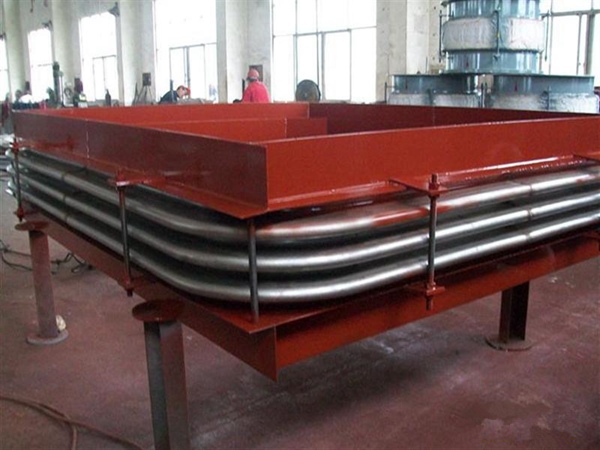 矩形波紋補償器 (復試）